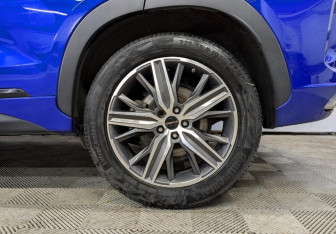 Подержанный автомобиль Exeed LX 2022 года (17 фото)