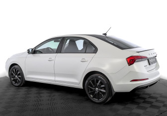Подержанный автомобиль Skoda Rapid Liftback 2020 года (7 фото)