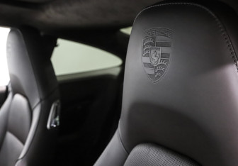 Подержанный автомобиль Porsche 911 Coupe 2017 года (26 фото)