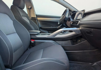 Подержанный автомобиль Geely Coolray 2022 года (10 фото)