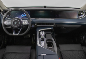 Подержанный автомобиль Voyah Free 2023 года (13 фото)