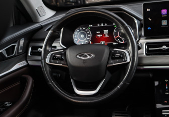 Подержанный автомобиль Chery Tiggo 8 Pro 2021 года (11 фото)