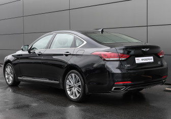 Подержанный автомобиль Genesis G80 2020 года (6 фото)