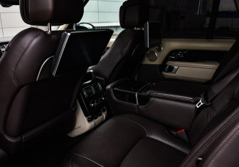 Подержанный автомобиль Land Rover Range Rover 2019 года (14 фото)