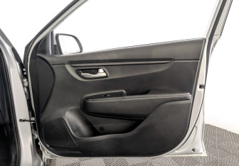 Подержанный автомобиль Kia Rio Hatchback 2021 года (24 фото)