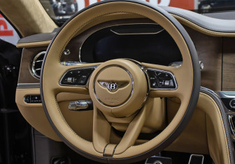 Новый Bentley Flying Spur 2023 (16 фото)