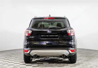 Подержанный автомобиль Ford Kuga 2019 года (4 фото)