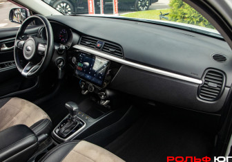 Подержанный автомобиль Kia Rio Sedan 2017 года (7 фото)