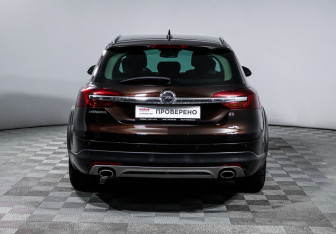 Подержанный автомобиль Opel Insignia Wagon 2014 года (6 фото)