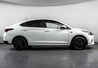 Подержанный автомобиль Hyundai Solaris Sedan 2020 года (4 фото)