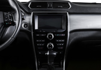 Подержанный автомобиль Haval H2 2019 года (14 фото)