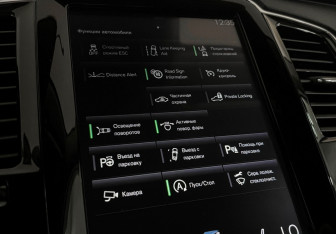 Подержанный автомобиль Volvo XC90 2018 года (16 фото)