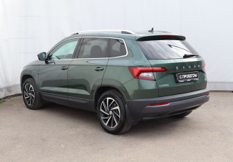 Подержанный автомобиль Skoda Karoq 2022 года (6 фото)