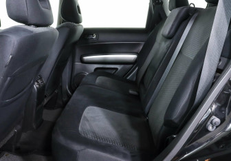 Подержанный автомобиль Nissan X-Trail 2012 года (15 фото)