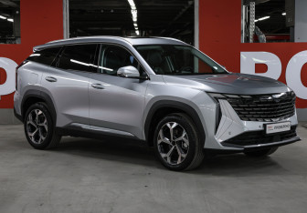 Подержанный автомобиль Geely Atlas 2024 года (3 фото)