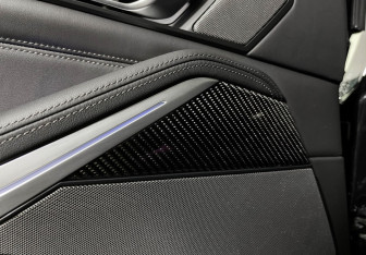 Подержанный автомобиль BMW X7 2024 года (34 фото)