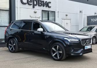 Подержанный автомобиль Volvo XC90 2018 года (3 фото)