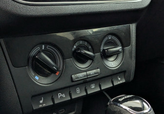 Подержанный автомобиль Skoda Rapid Liftback 2021 года (14 фото)