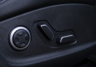 Подержанный автомобиль Genesis G80 2021 года (21 фото)