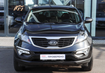 Подержанный автомобиль Kia Sportage 2012 года (2 фото)