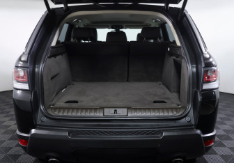 Подержанный автомобиль Land Rover Range Rover Sport 2015 года (9 фото)