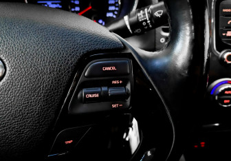 Подержанный автомобиль Kia Cerato Sedan 2019 года (25 фото)