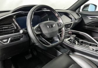 Подержанный автомобиль Geely Tugella 2023 года (13 фото)