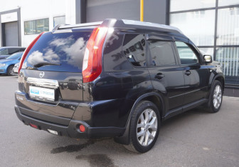 Подержанный автомобиль Nissan X-Trail 2013 года (5 фото)