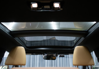 Подержанный автомобиль Lexus RX 2022 года (19 фото)