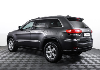Подержанный автомобиль Jeep Grand Cherokee 2014 года (7 фото)