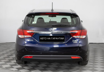 Подержанный автомобиль Hyundai i40 Wagon 2012 года (6 фото)
