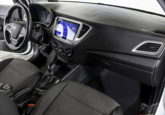 Подержанный автомобиль Hyundai Solaris Sedan 2020 года (7 фото)
