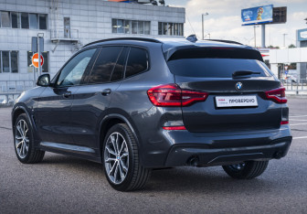 Подержанный автомобиль BMW X3 2019 года (7 фото)