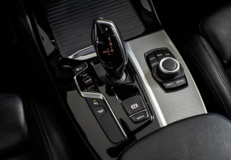Подержанный автомобиль BMW X3 2019 года (16 фото)
