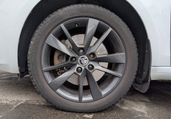 Подержанный автомобиль Skoda Octavia Liftback 2017 года (12 фото)