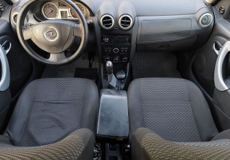 Подержанный автомобиль LADA (ВАЗ) Largus Wagon 2014 года (10 фото)