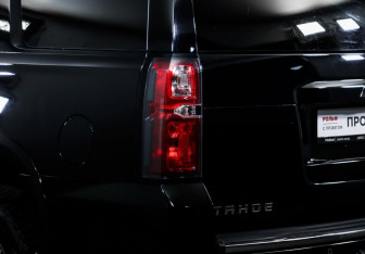 Подержанный автомобиль Chevrolet Tahoe 2021 года (17 фото)
