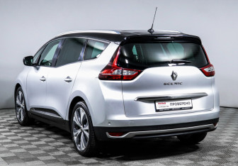 Подержанный автомобиль Renault Scenic 2018 года (7 фото)