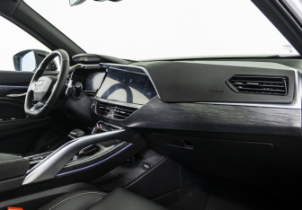 Подержанный автомобиль Geely Tugella 2022 года (9 фото)