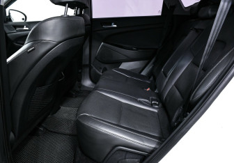 Подержанный автомобиль Hyundai Tucson 2018 года (11 фото)