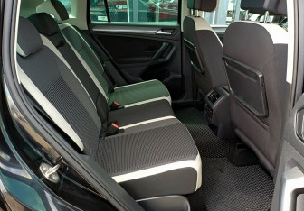 Подержанный автомобиль Volkswagen Tiguan 2020 года (25 фото)