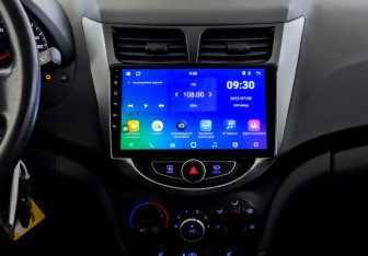 Подержанный автомобиль Hyundai Solaris Sedan 2012 года (15 фото)