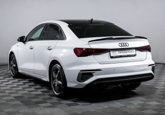Подержанный автомобиль Audi A3 Sedan 2021 года (7 фото)