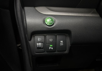 Подержанный автомобиль Honda CR-V 2014 года (19 фото)