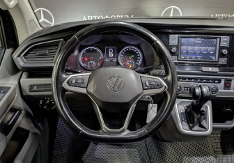 Подержанный автомобиль Volkswagen Caravelle 2020 года (21 фото)