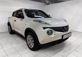 Подержанный автомобиль Nissan Juke 2013 года (3 фото)