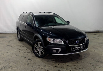 Подержанный автомобиль Volvo XC70 2014 года (3 фото)