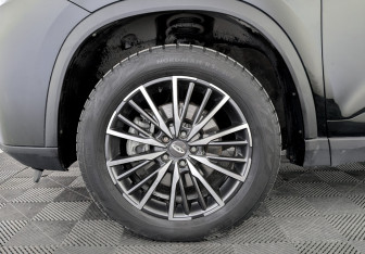 Подержанный автомобиль Chery Tiggo 8 Pro Max 2023 года (18 фото)