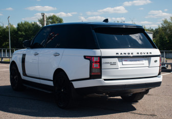 Подержанный автомобиль Land Rover Range Rover 2017 года (7 фото)
