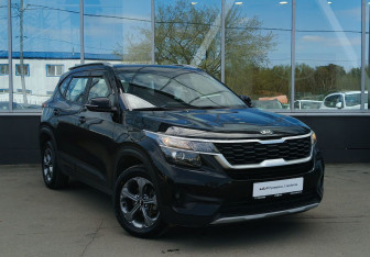 Подержанный автомобиль Kia Seltos 2021 года (3 фото)